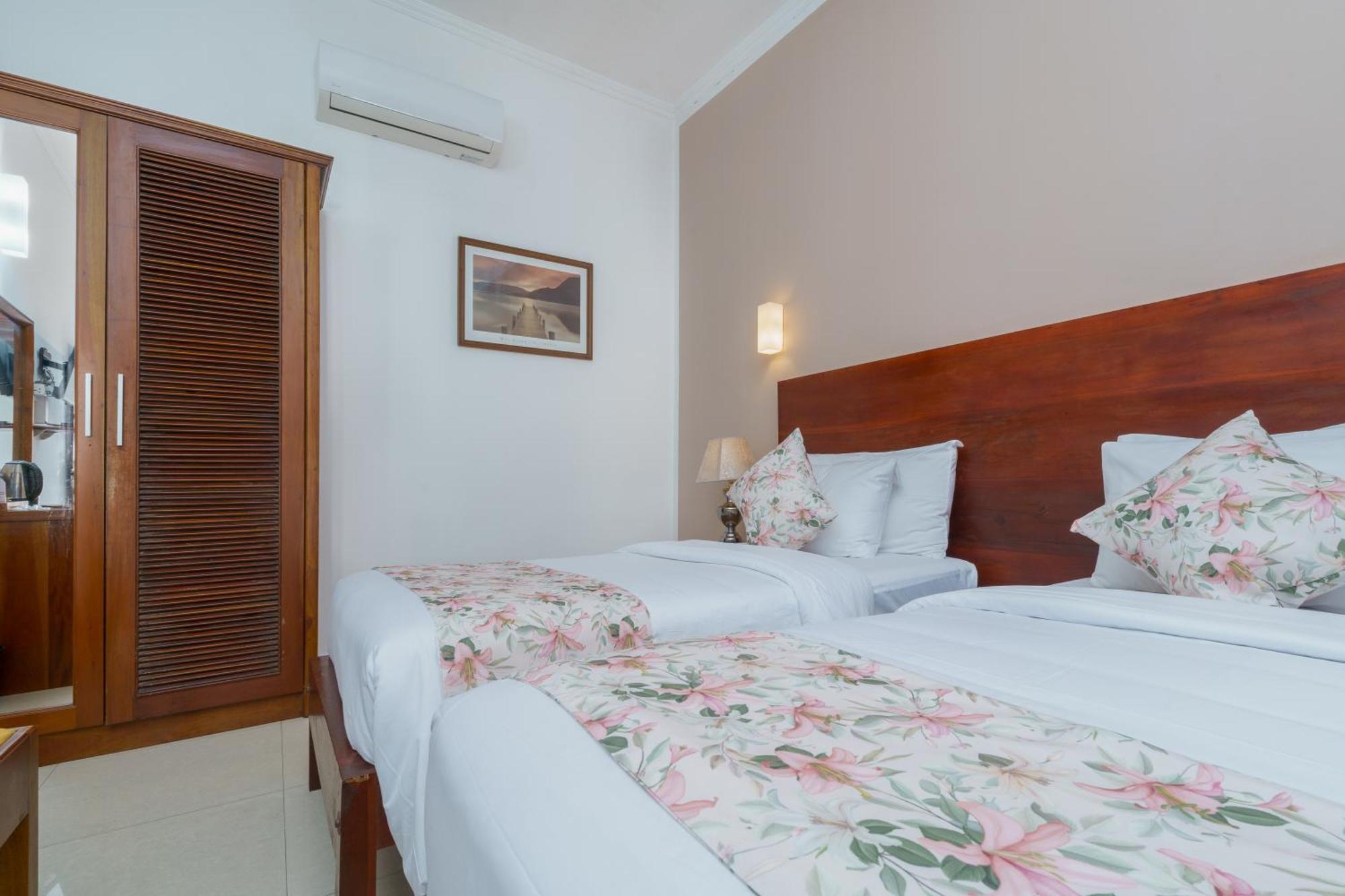 Hotel Travellers Nest Kandy Luaran gambar
