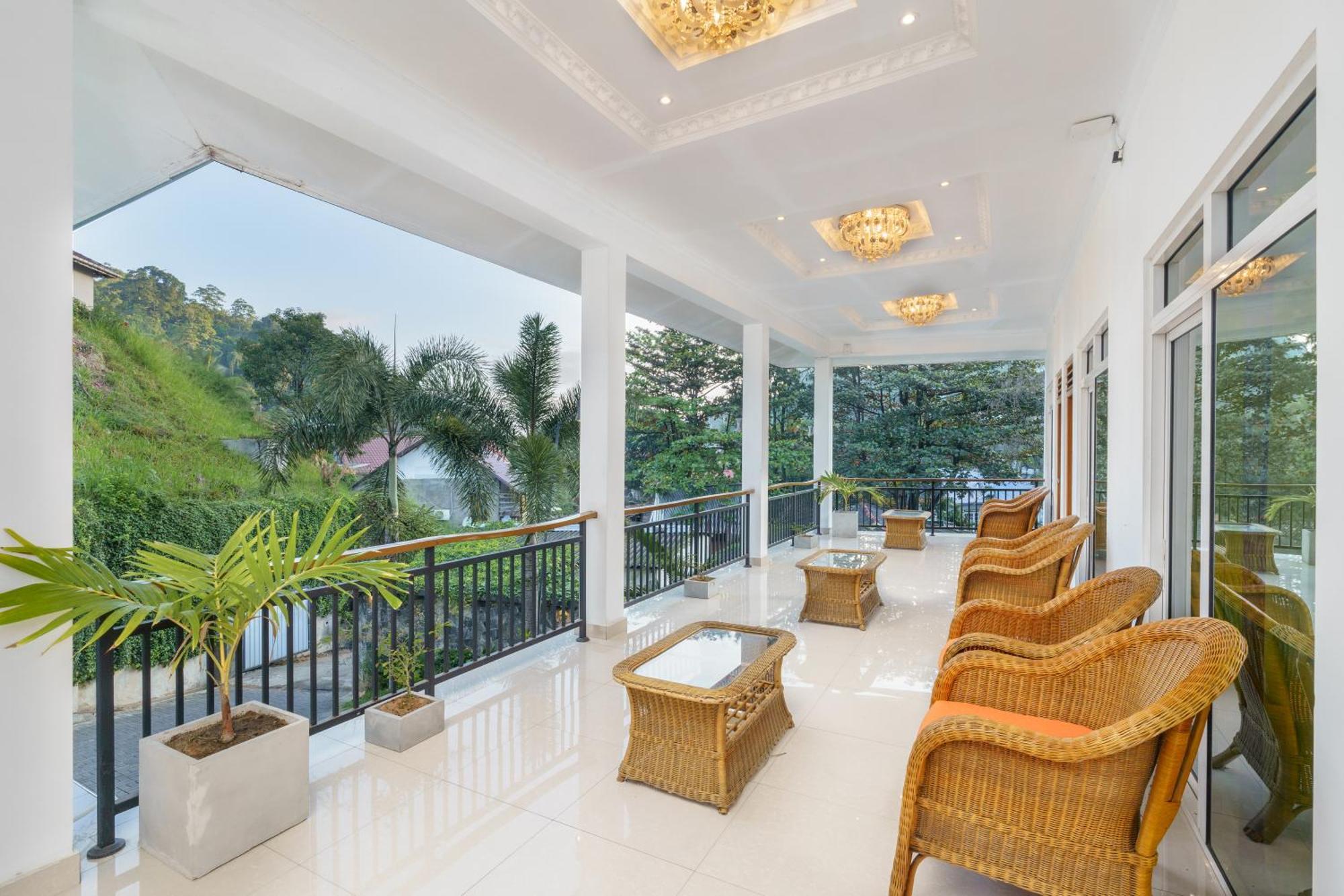 Hotel Travellers Nest Kandy Luaran gambar